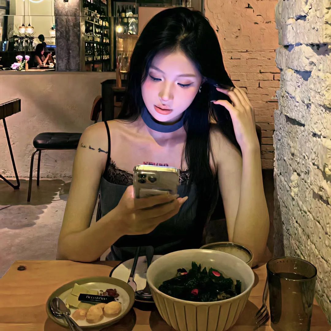 美人无泪